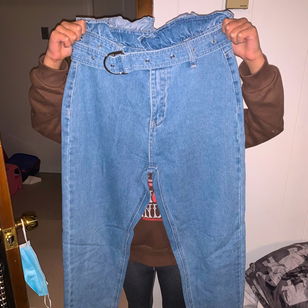 Belted dad jeans